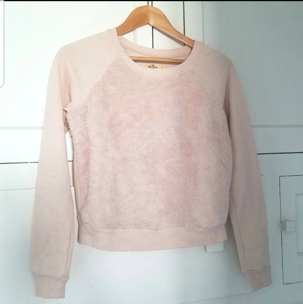 Hollister semi cropped sweatshirt